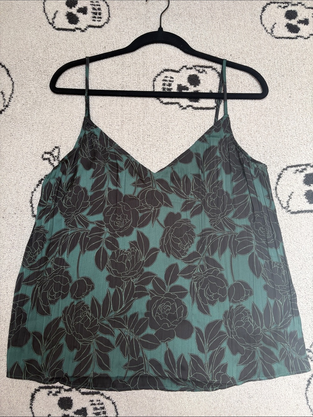 NWT Floral Print V-Neck Spaghetti Strap Tank Top - Green/Black sz M